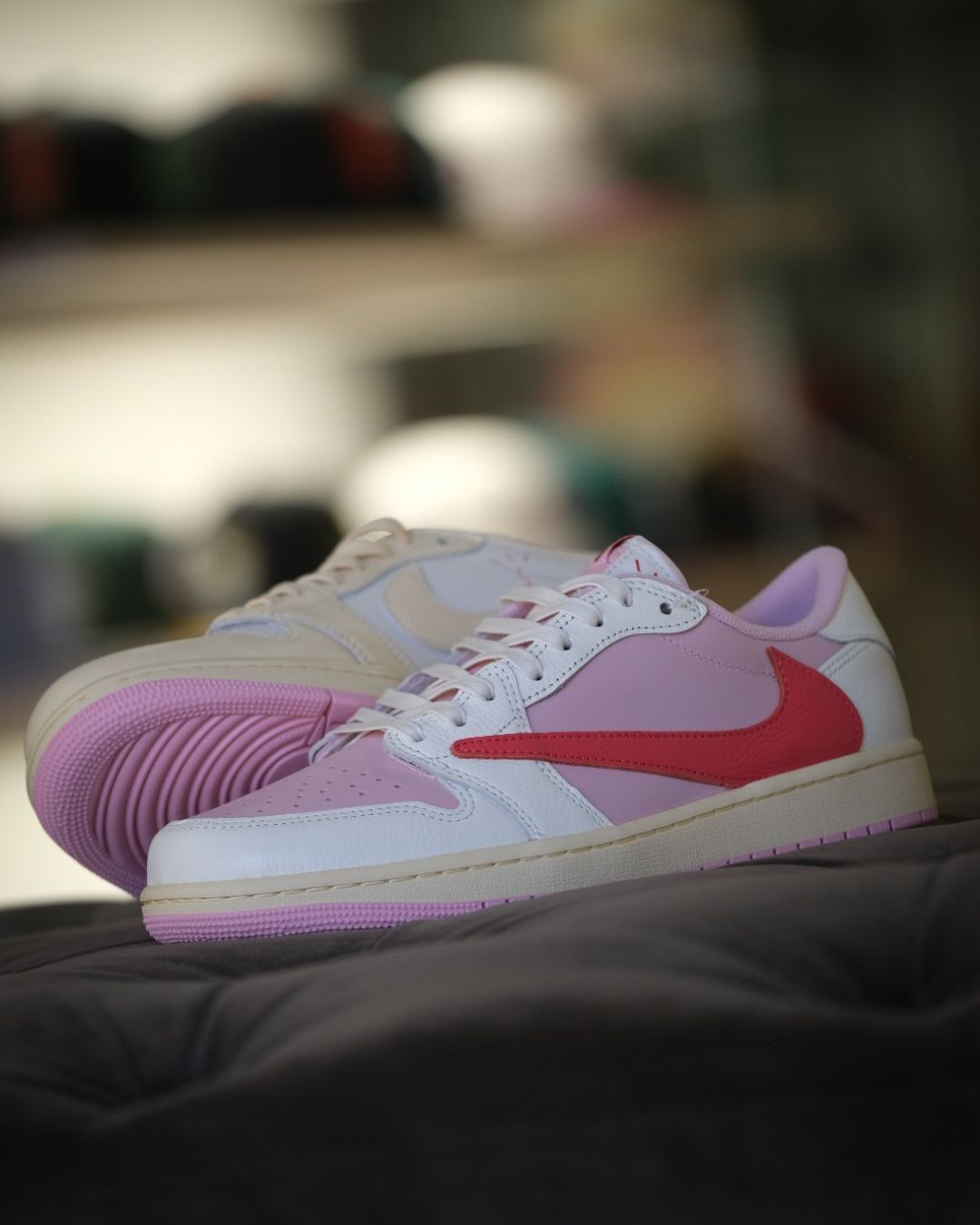 Travis Scott Pink