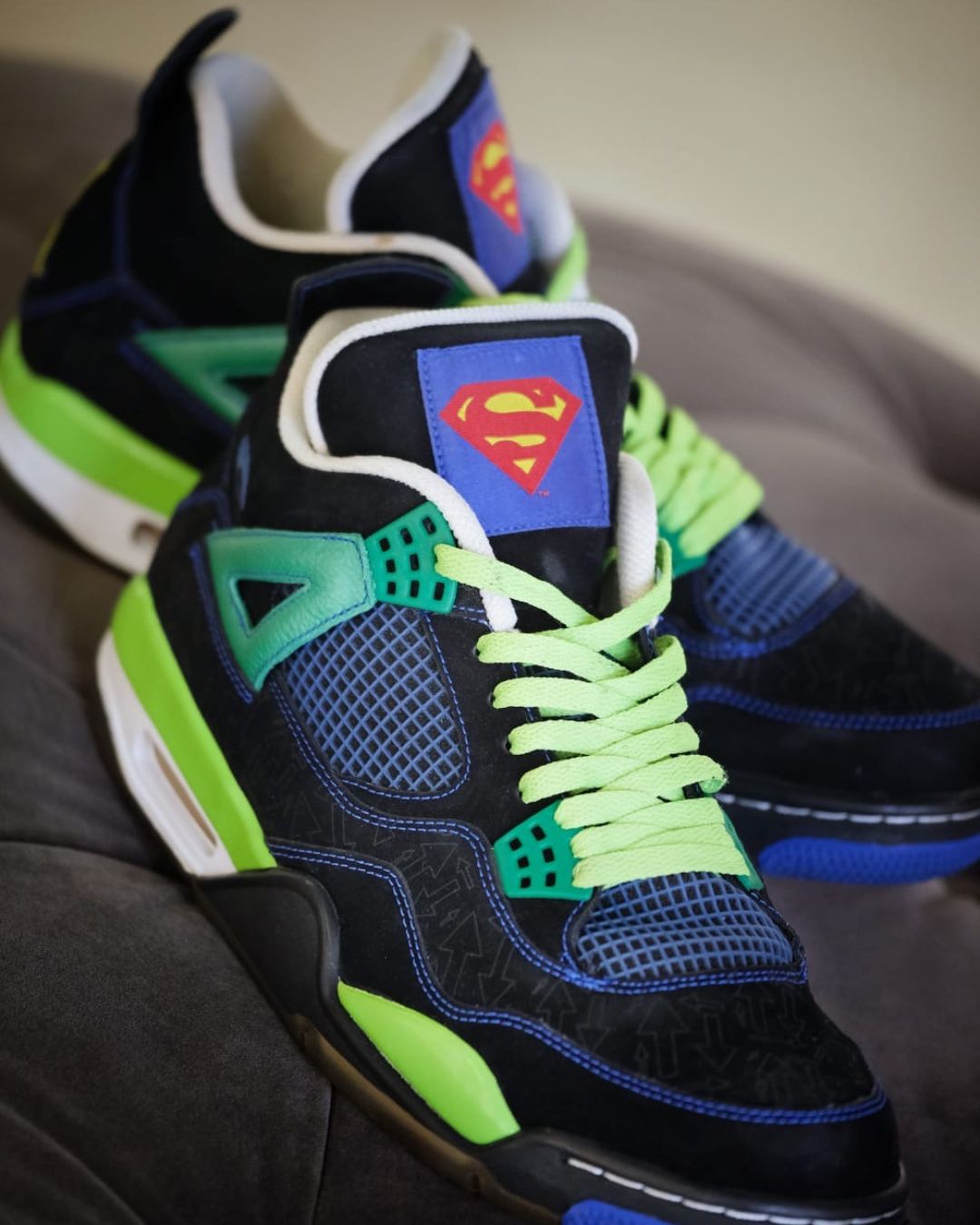 Air Jordan 4 | Sneakers Air Jordan per Uomo e Donna | ResellZone