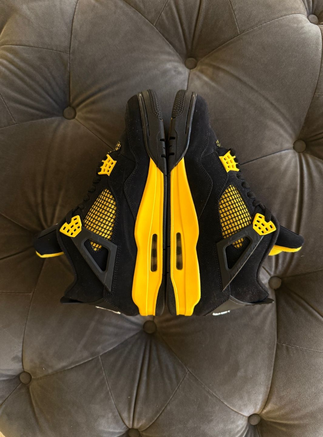 Air Jordan 4 Retro Thunder Yellow - Sneakers Usate | ResellZone