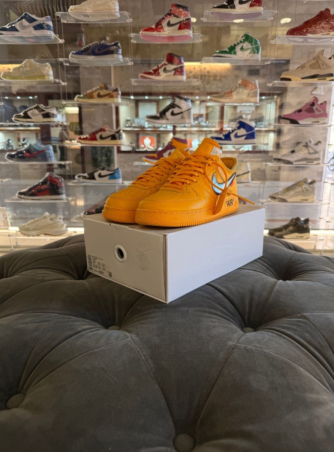 Nike Air Force 1 Low Off-White ICA University Gold - Usato 9.5/10