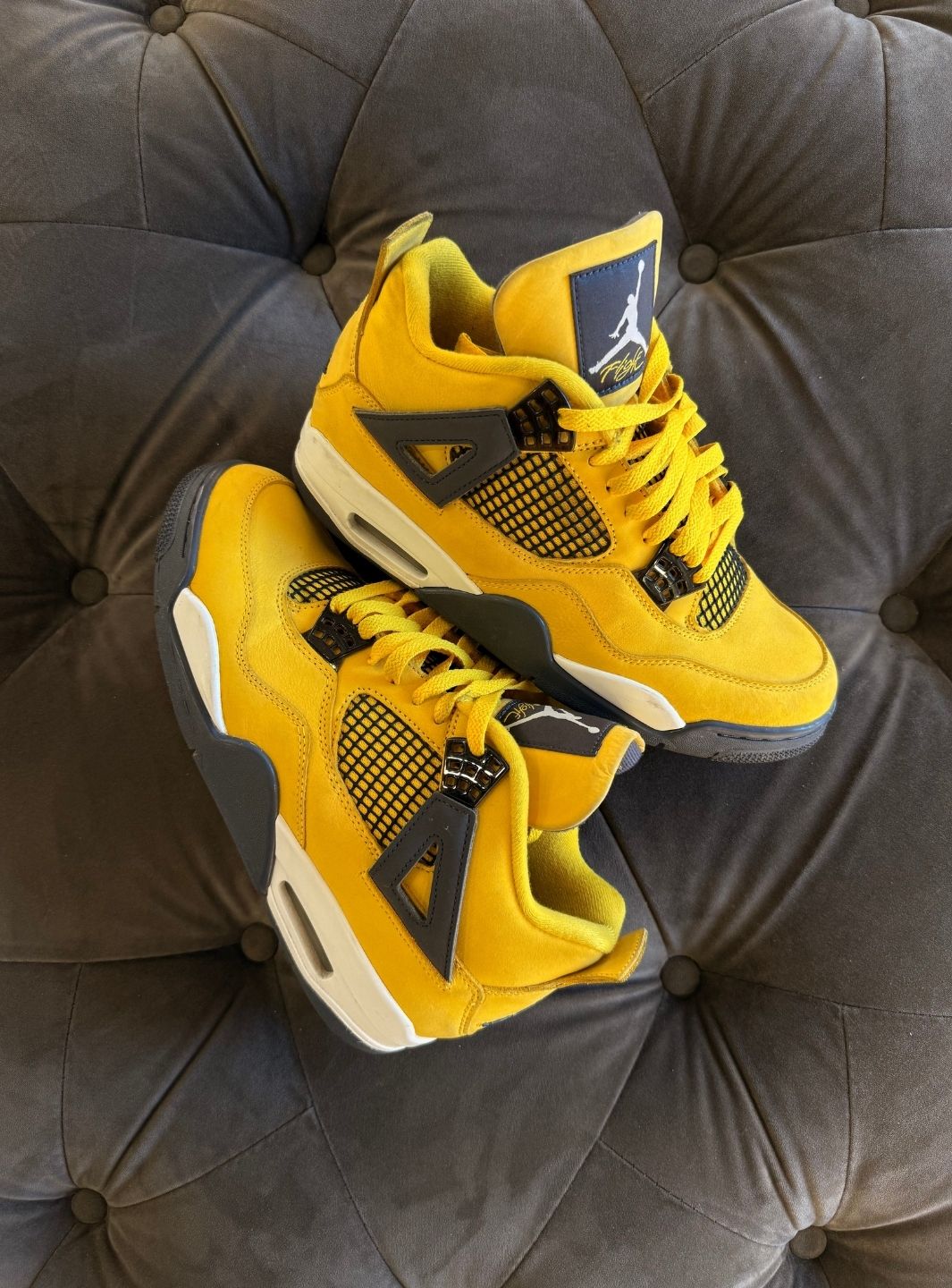 Air Jordan 4 Retro Lightning (2021) - Usato 8.5/10