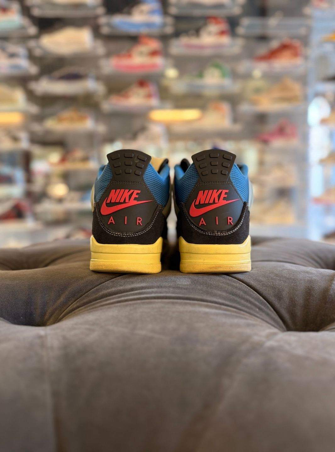 Air Jordan 4 Retro Union Off Noir - Usato 9.5/10