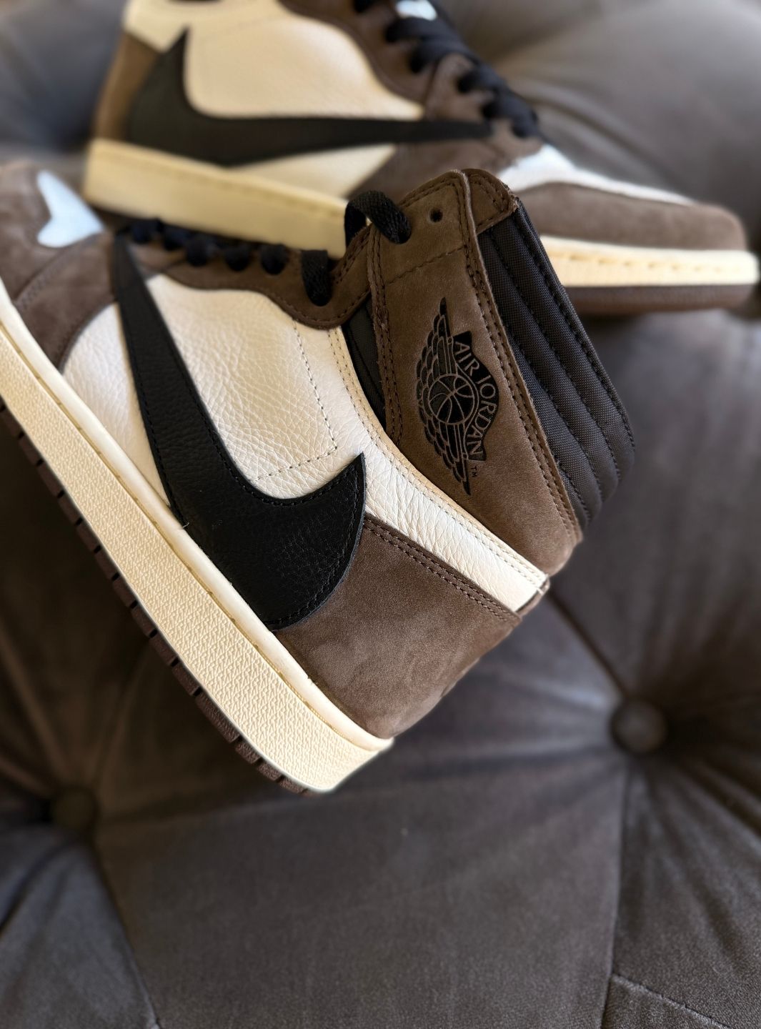 Air Jordan 1 Retro High OG SP Travis Scott Mocha - Sneakers Usate | ResellZone