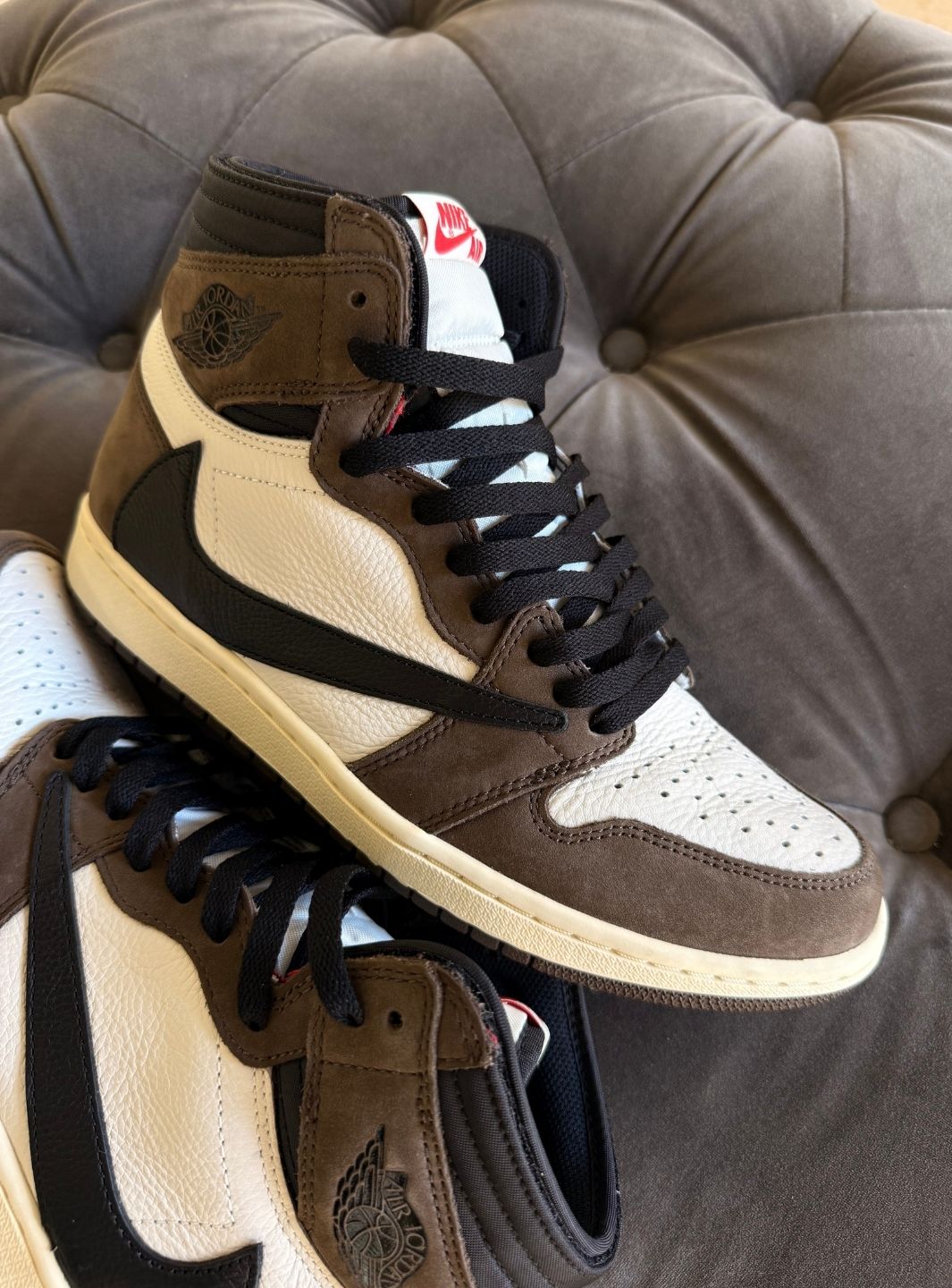 Air Jordan 1 Retro High OG SP Travis Scott Mocha - Sneakers Usate | ResellZone