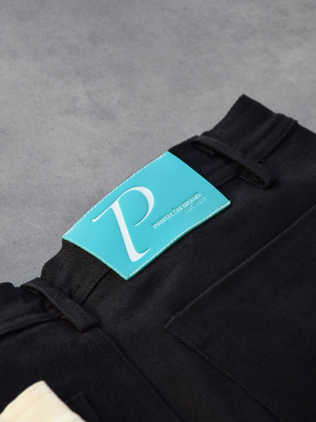 Pantalón Cargo Shorts Black
