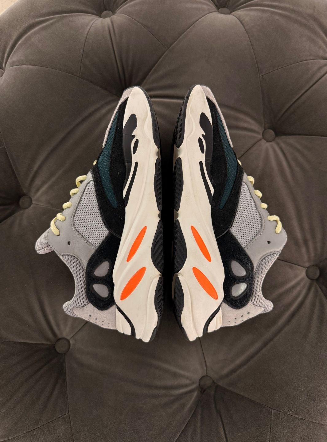 Adidas Yeezy Boost 700 Wave Runner - Sneakers Usate | ResellZone