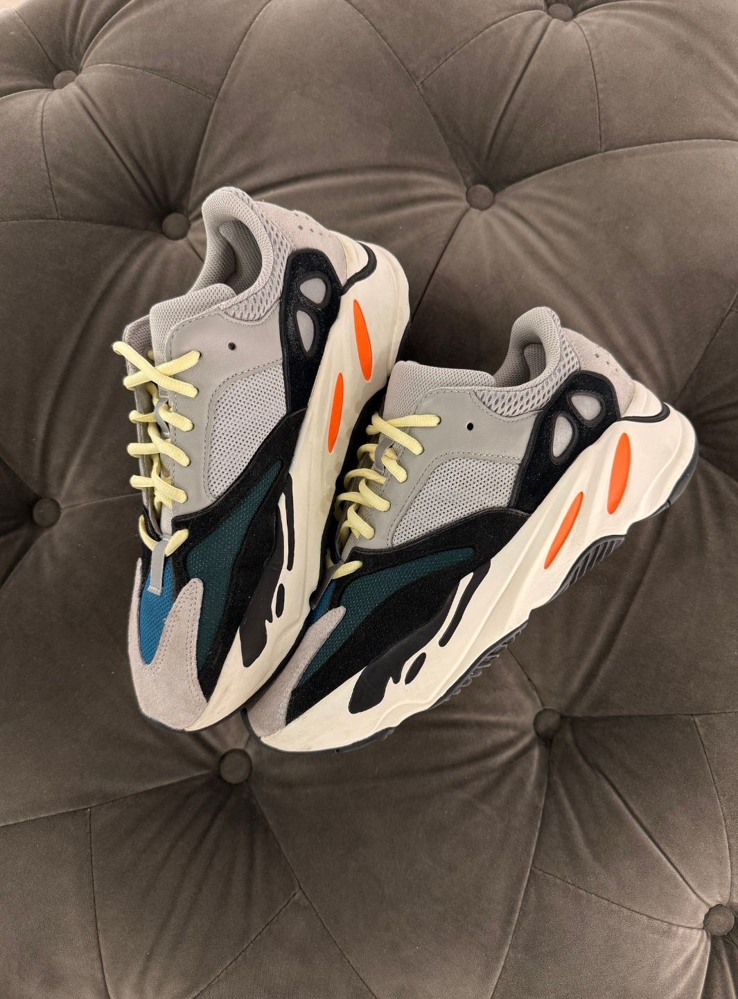 Adidas Yeezy Boost 700 Wave Runner - Sneakers Usate | ResellZone