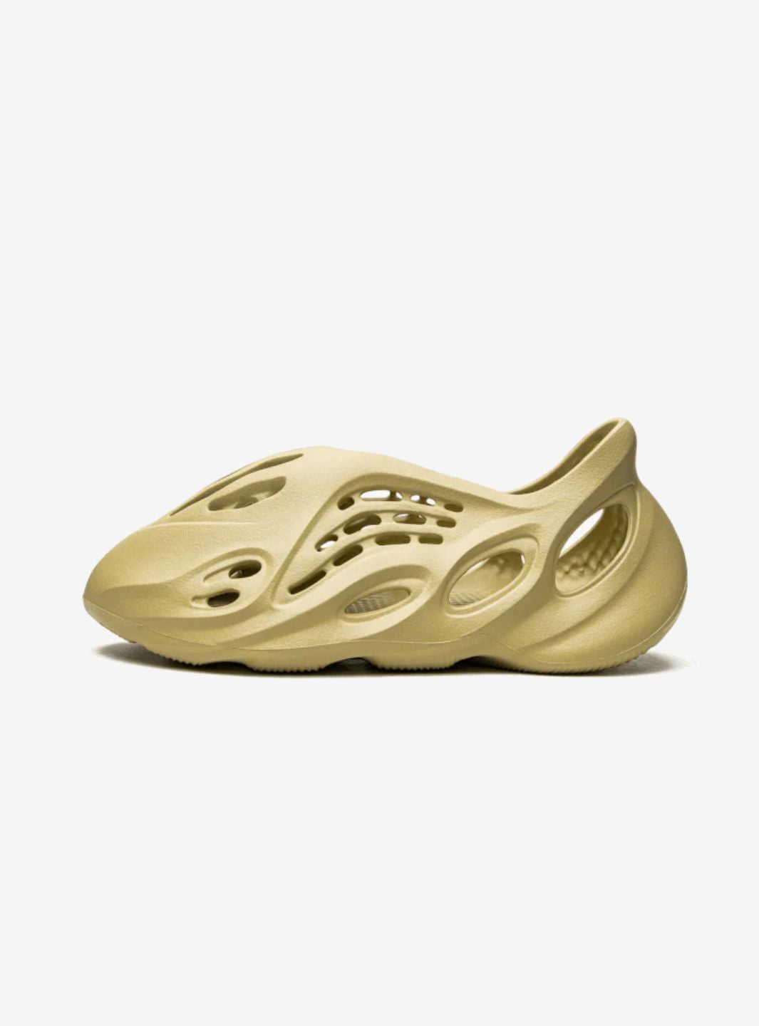 Adidas Yeezy Foam RNNR Sulfur - GV6775 | ResellZone