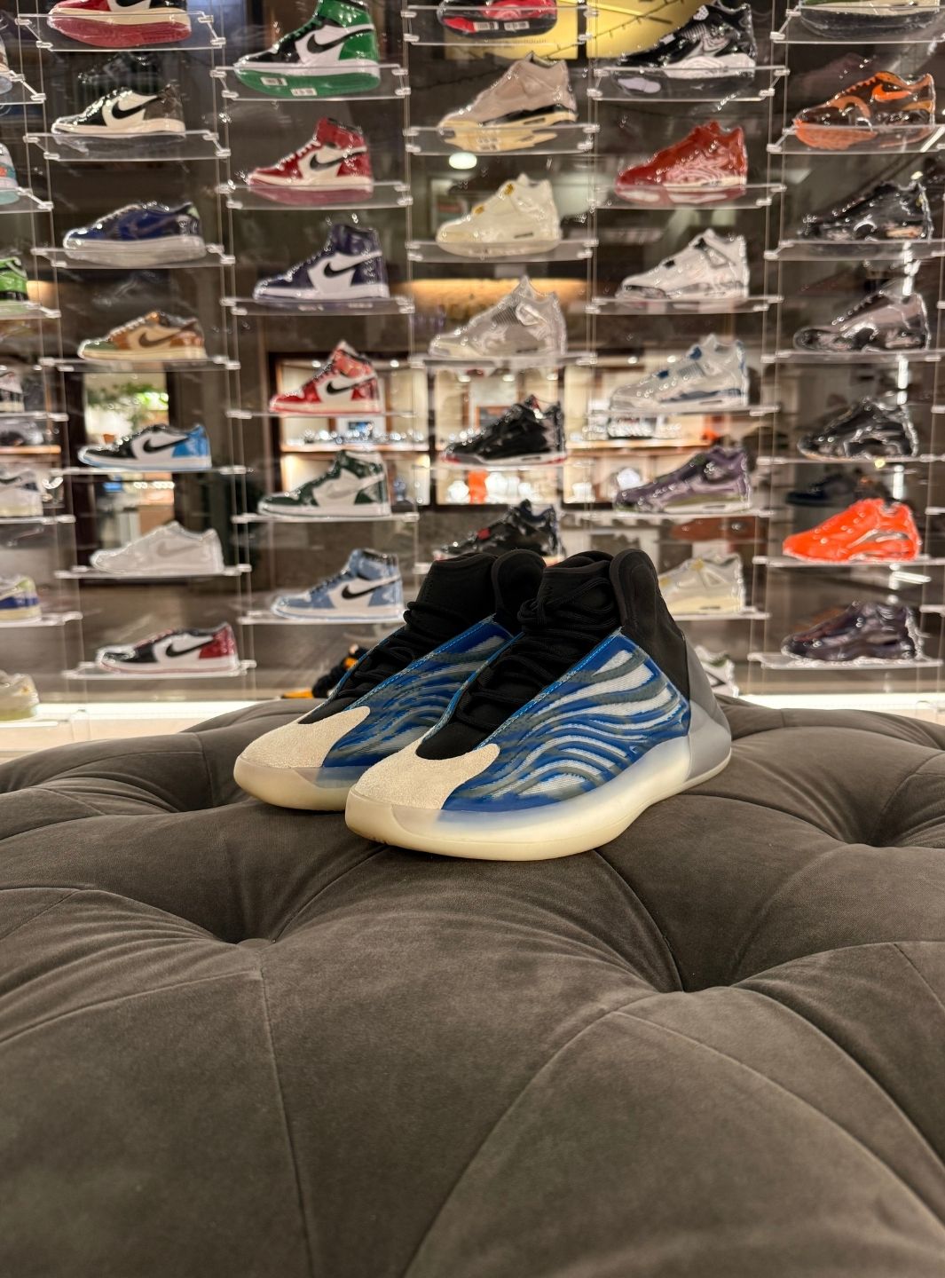 Adidas Yeezy QNTM Frozen Blue - Sneakers Usate | ResellZone