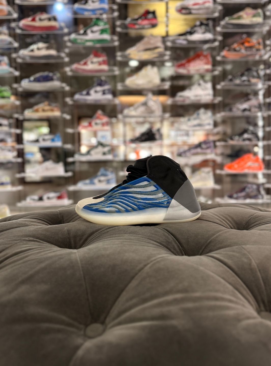 Adidas Yeezy QNTM Frozen Blue - Sneakers Usate | ResellZone