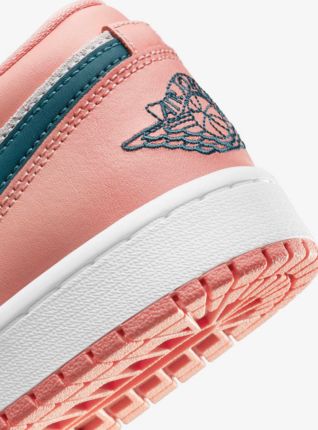 Air Jordan 1 Low Light Madder Root - DC0774-800 | ResellZone