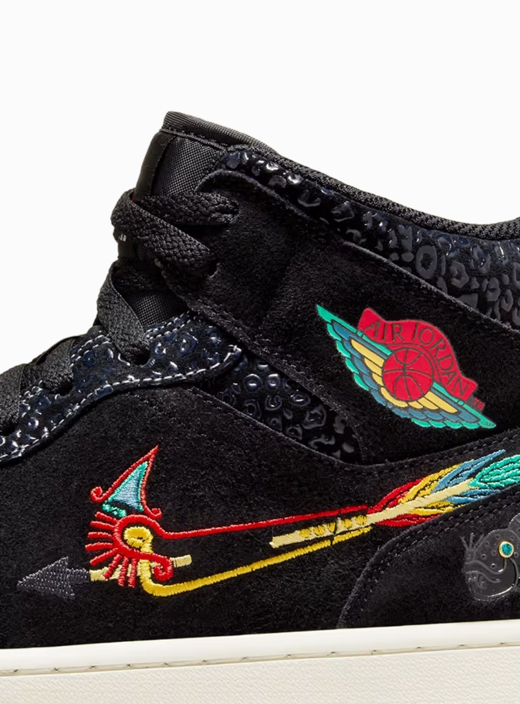 Air Jordan 1 Mid SE Siempre Familia - DN4904-001 | ResellZone