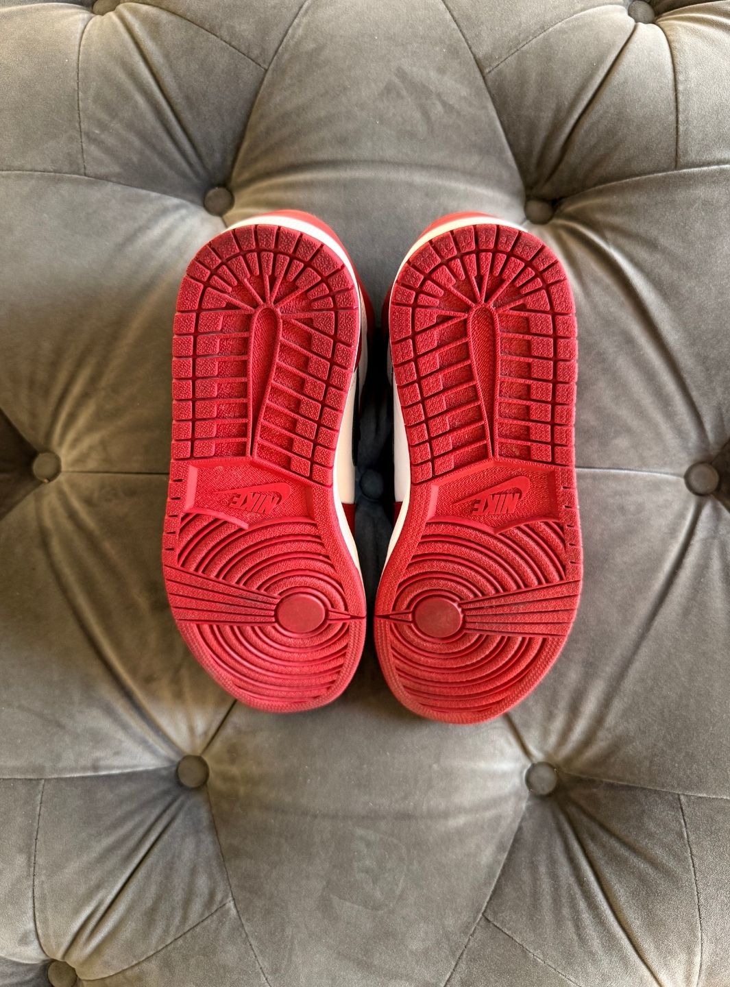 Air Jordan 1 Retro High Chicago (2015) - Sneakers Usate | ResellZone