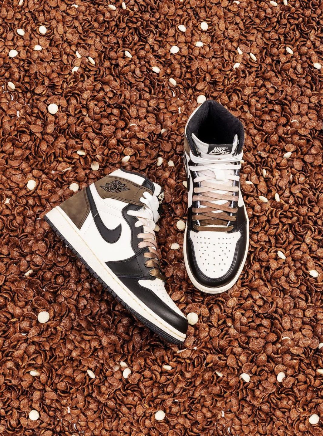 Air Jordan 1 Retro High Dark Mocha - 555088-105 | ResellZone
