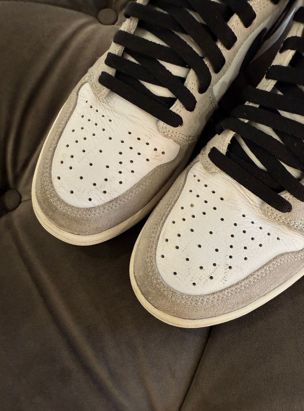 Air Jordan 1 Retro High Light Smoke Grey - Sneakers Usate | ResellZone