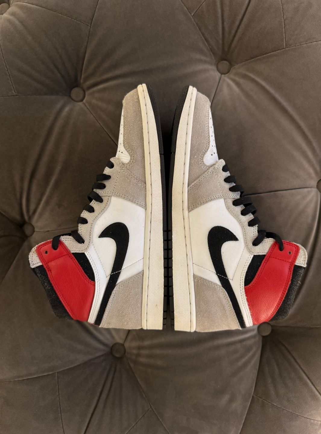Air Jordan 1 Retro High Light Smoke Grey - Sneakers Usate | ResellZone