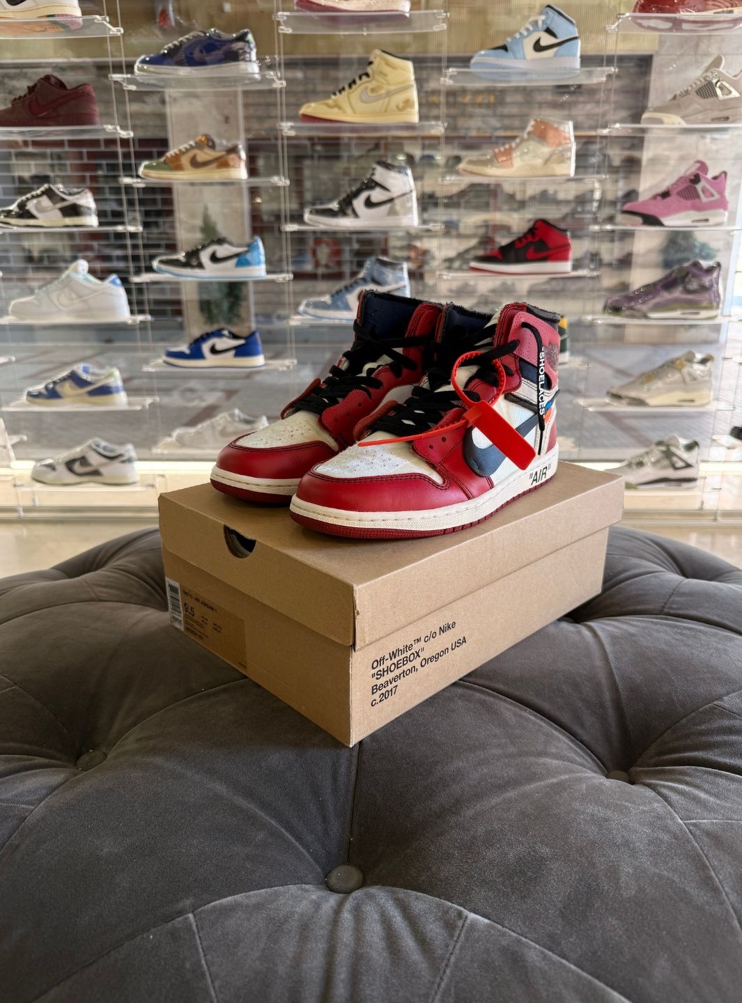Air Jordan 1 Retro High Off-White Chicago - Sneakers Usate | ResellZone