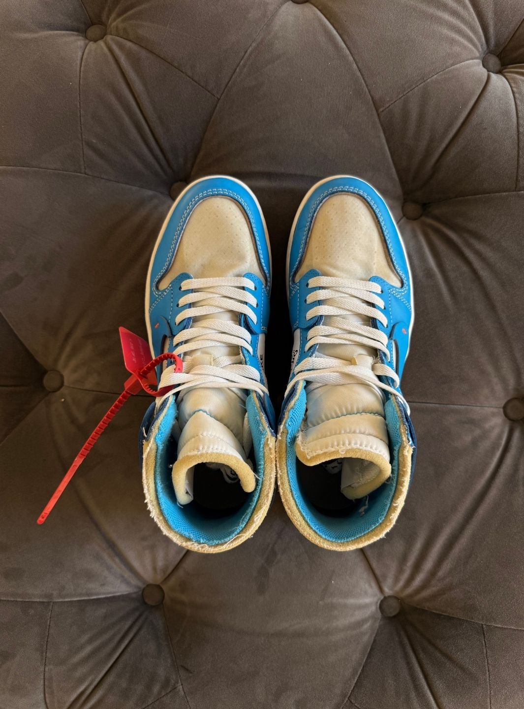 Air Jordan 1 Retro High Off-White University Blue - Sneakers Usate | ResellZone