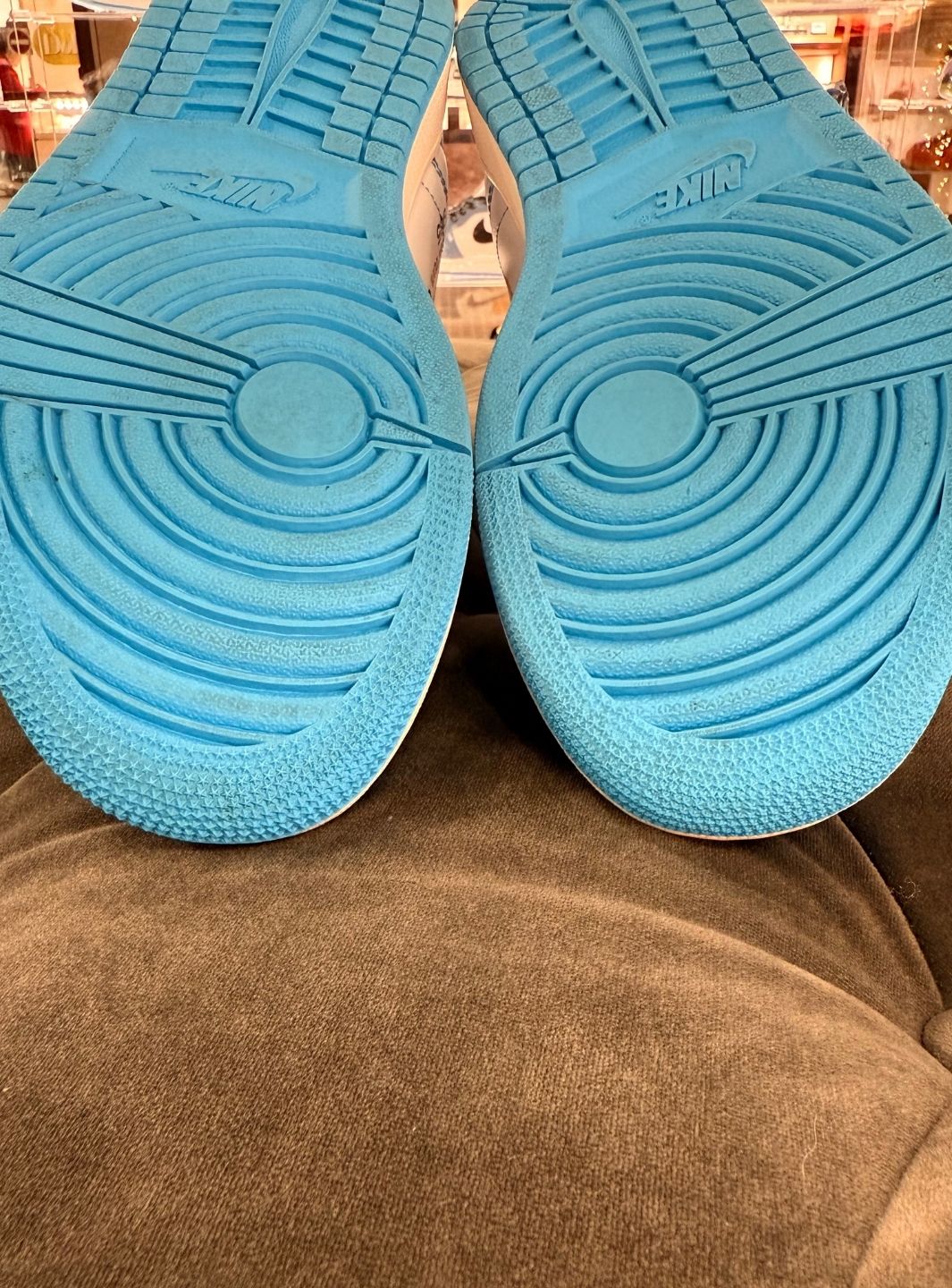 Air Jordan 1 Retro High Off-White University Blue - Sneakers Usate | ResellZone