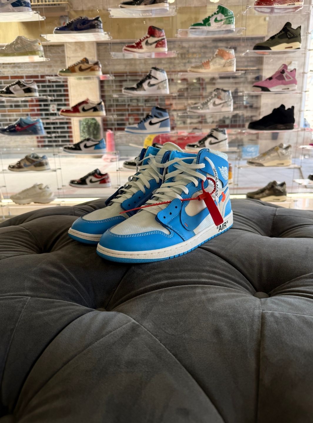 Air Jordan 1 Retro High Off-White University Blue - Sneakers Usate | ResellZone