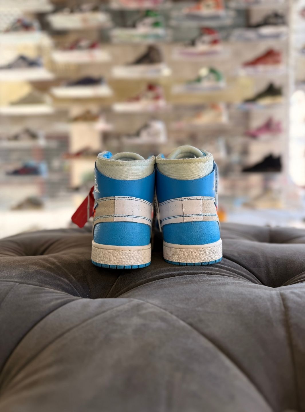 Air Jordan 1 Retro High Off-White University Blue - Sneakers Usate | ResellZone
