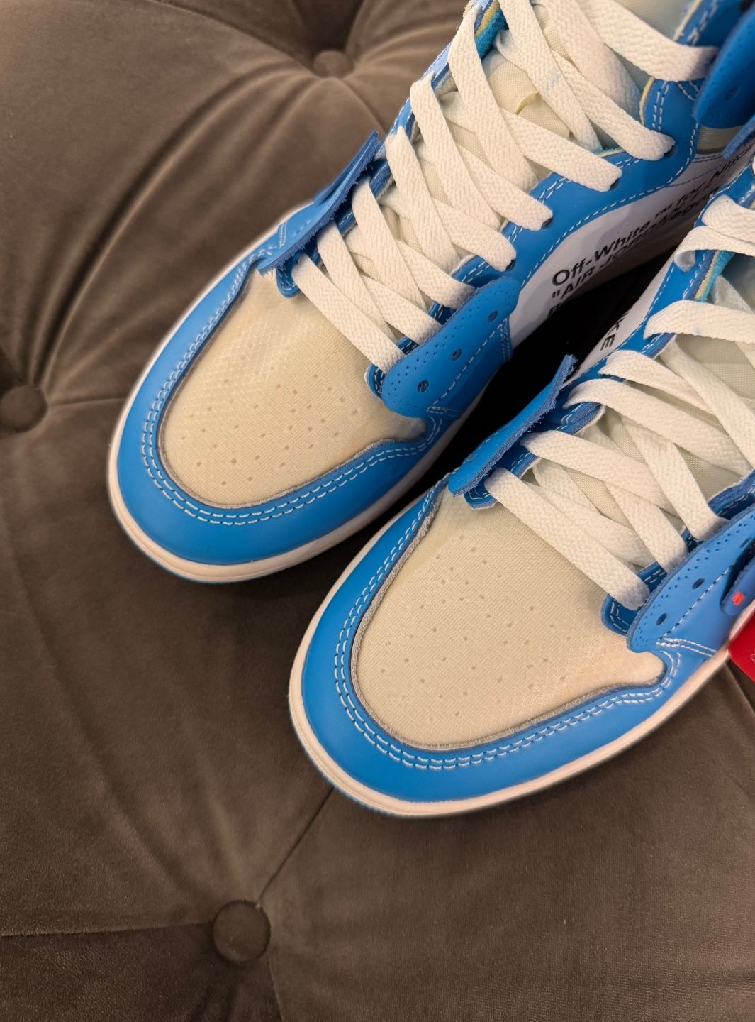 Air Jordan 1 Retro High Off-White University Blue - Sneakers Usate | ResellZone