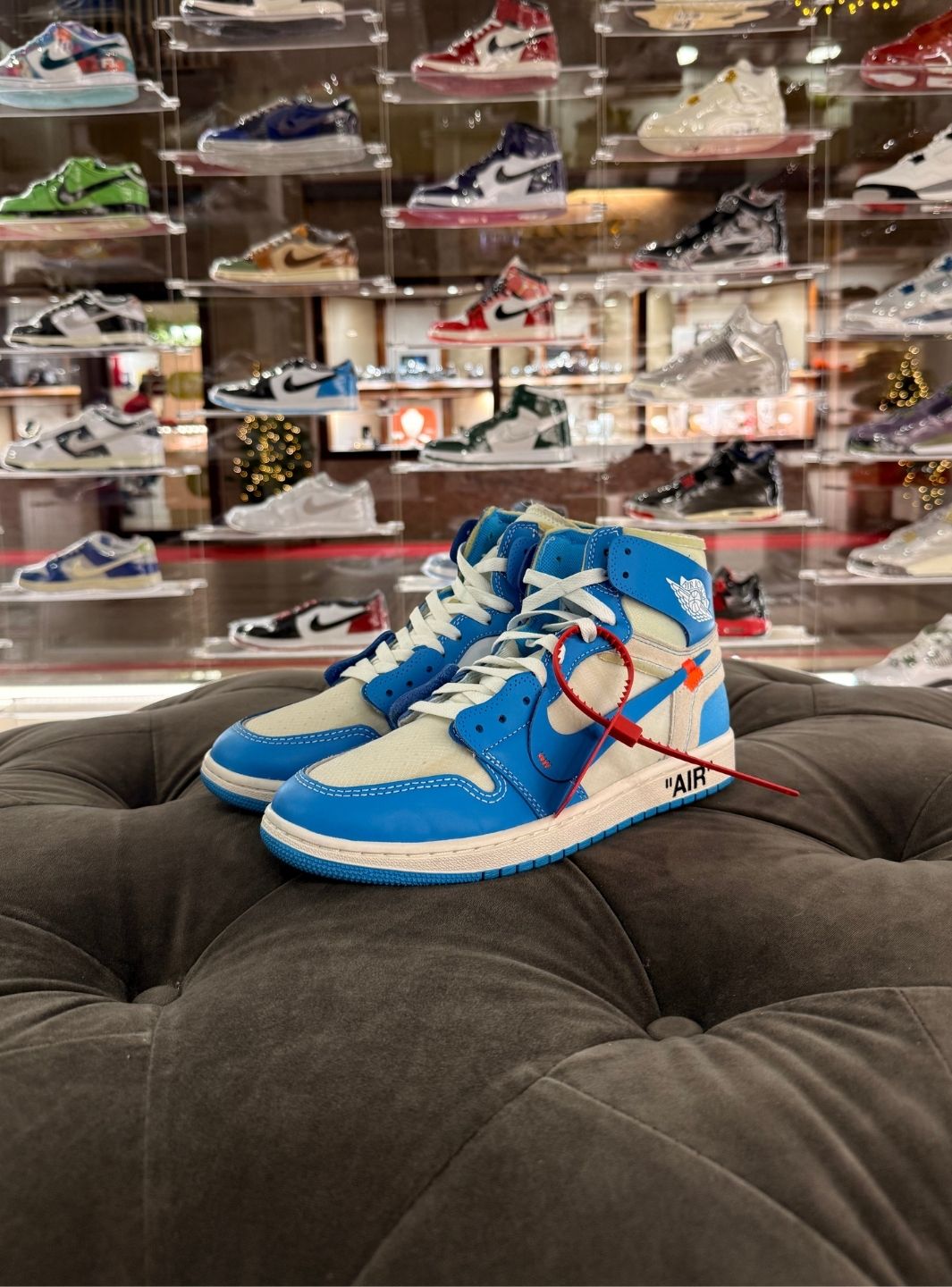 Air Jordan 1 Retro High Off-White University Blue - Sneakers Usate | ResellZone
