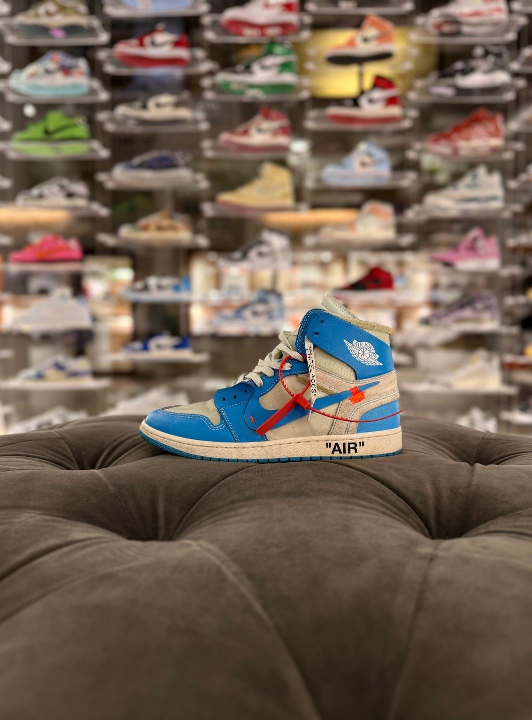 Air Jordan 1 Retro High Off-White University Blue - Sneakers Usate | ResellZone