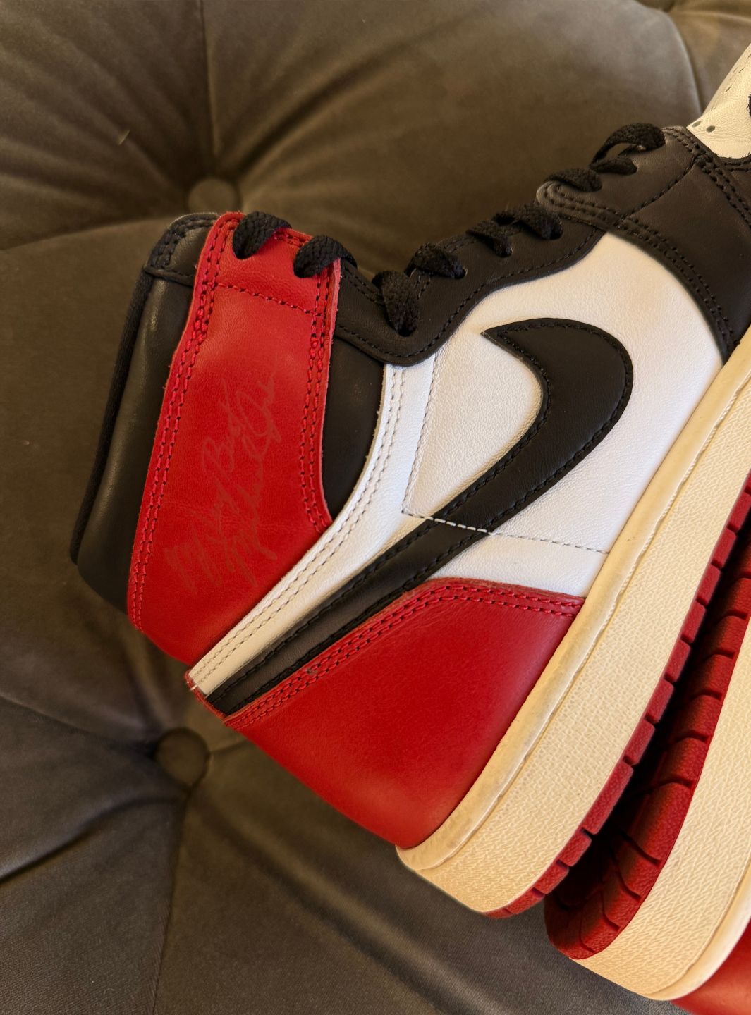Air Jordan 1 Retro High OG Black Toe Reimagined - Sneakers Usate | ResellZone