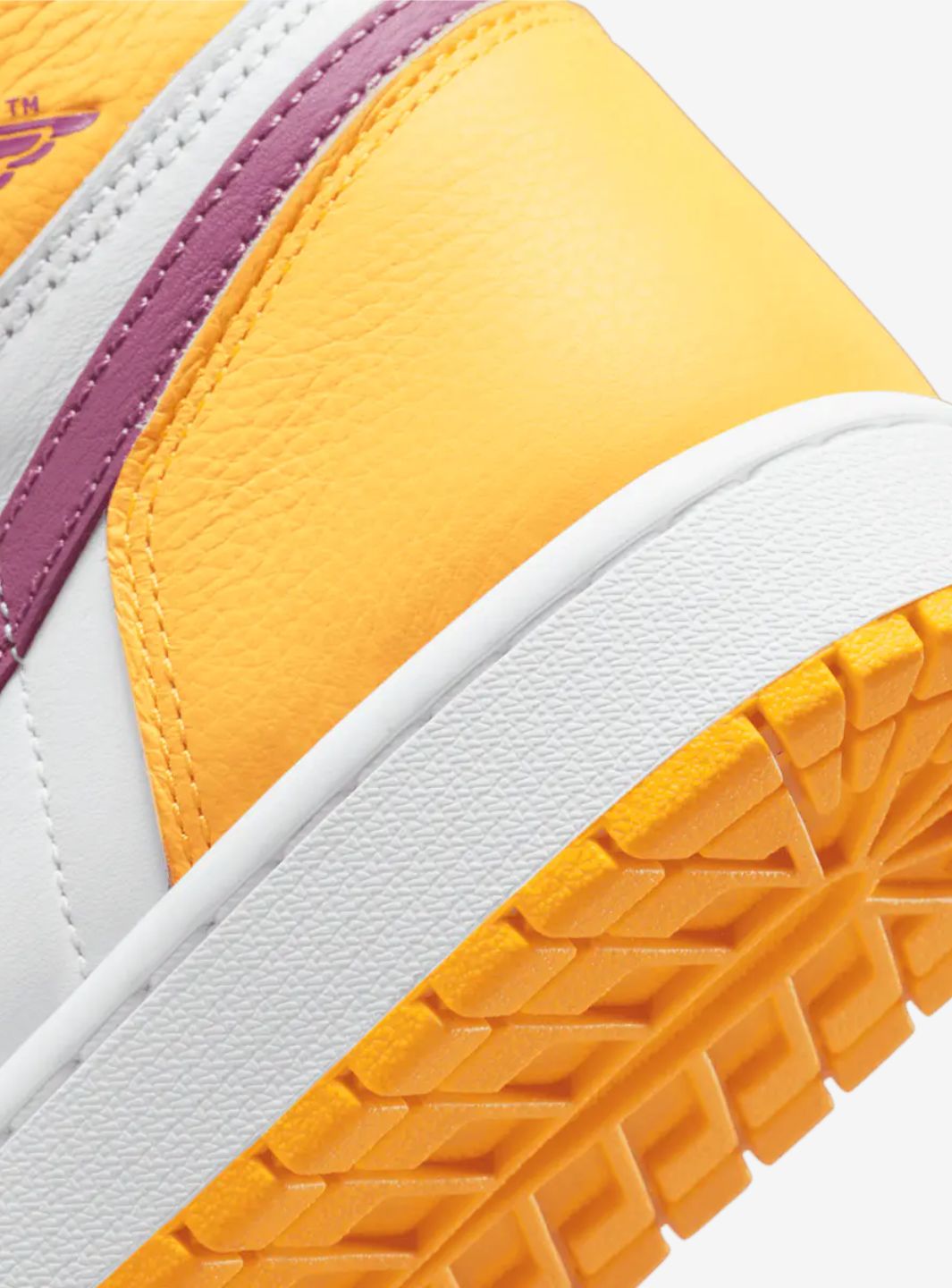 Air Jordan 1 Retro High OG Brotherhood - 555088-706 | ResellZone