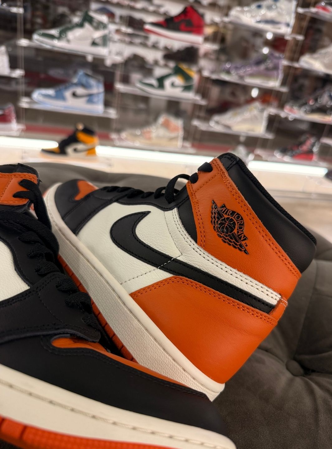 Air Jordan 1 Retro High OG Shattered Backboard (2025) - Sneakers Usate | ResellZone