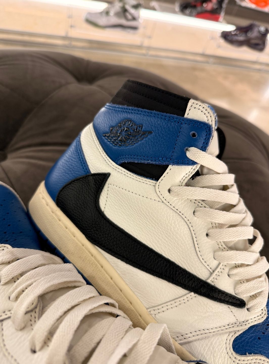 Air Jordan 1 Retro High OG SP Fragment x Travis Scott - Sneakers Usate | ResellZone