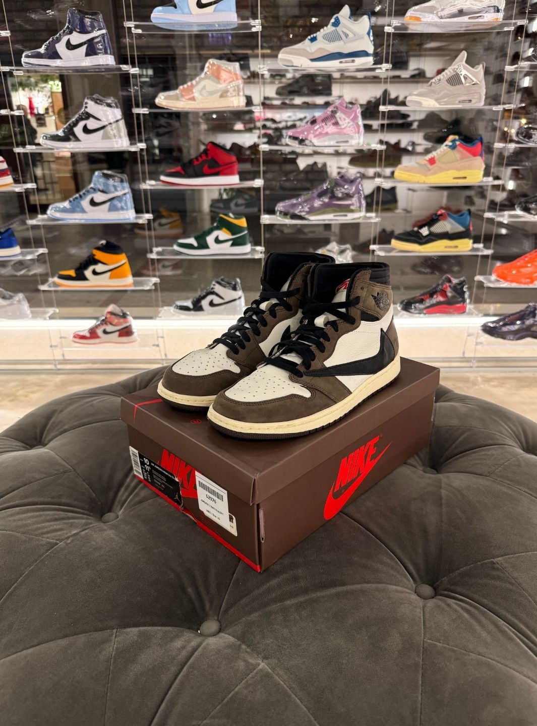 Air Jordan 1 Retro High OG SP Travis Scott Mocha - Sneakers Usate | ResellZone