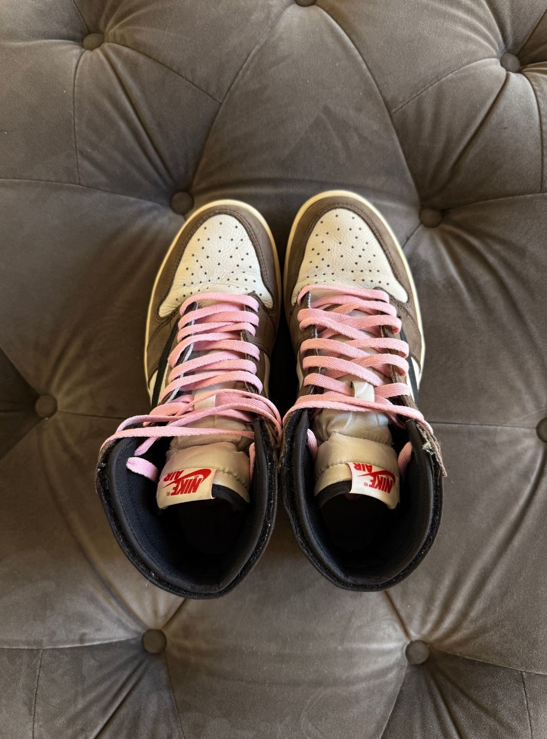 Air Jordan 1 Retro High OG SP Travis Scott Mocha - Sneakers Usate | ResellZone