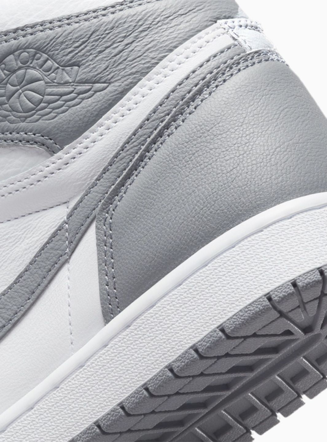 Air Jordan 1 Retro High OG Stealth - 555088-037 | ResellZone