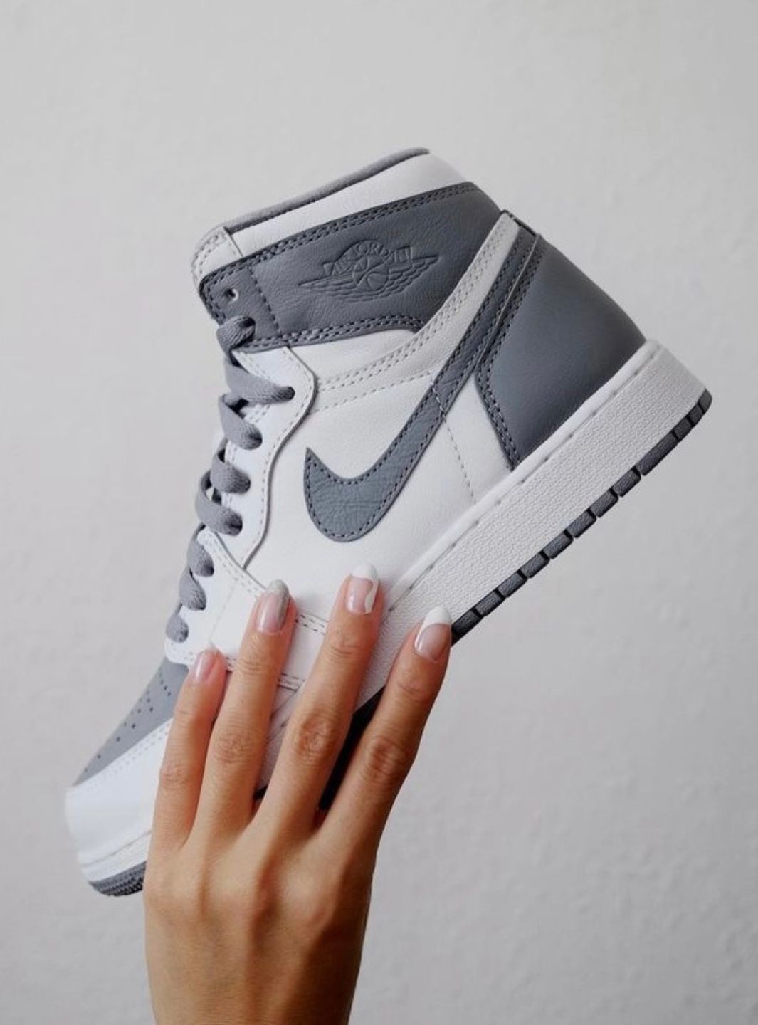 Air Jordan 1 Retro High OG Stealth - 555088-037 | ResellZone