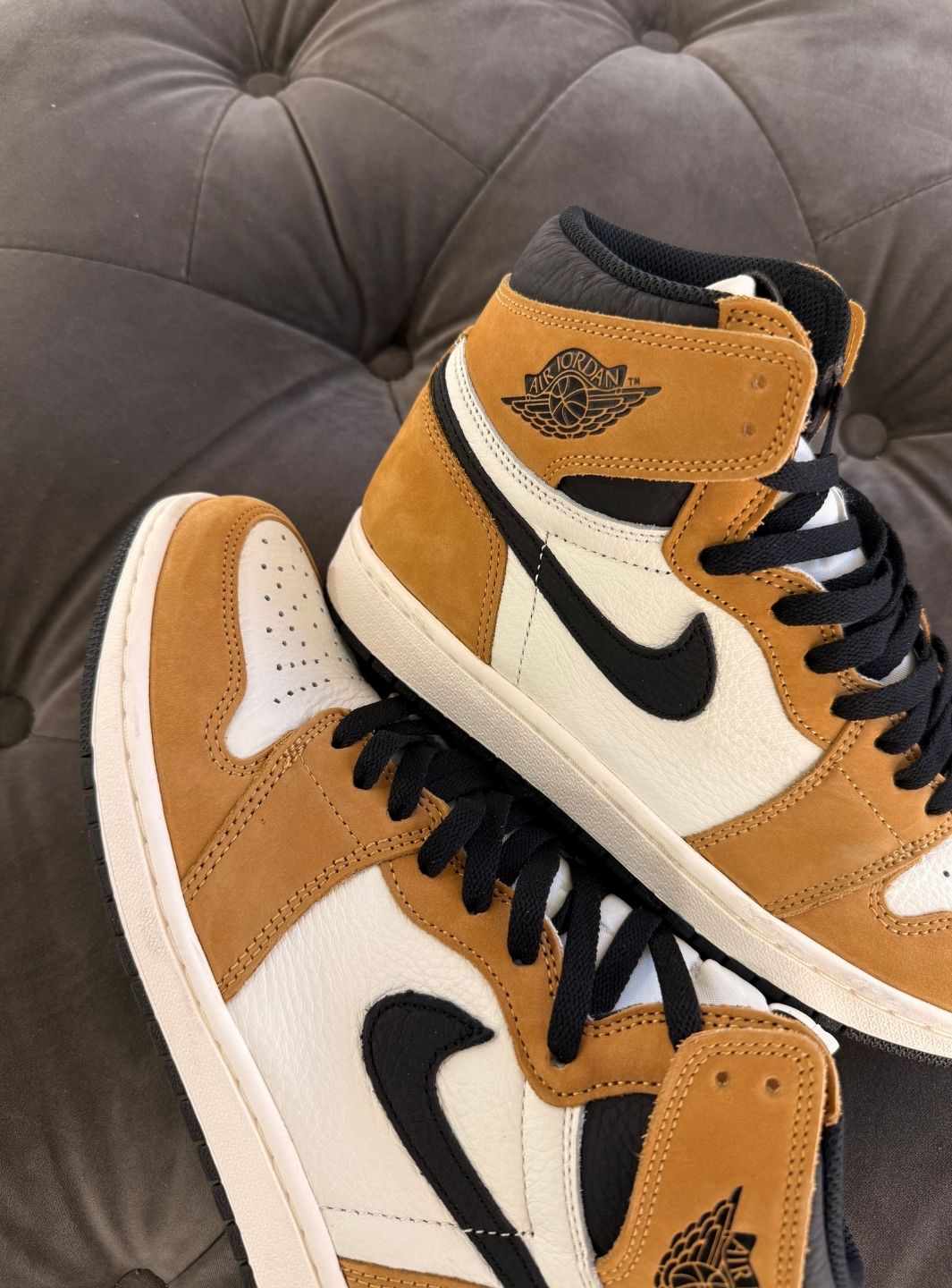 Air Jordan 1 Retro High Rookie of the Year - Sneakers Usate | ResellZone