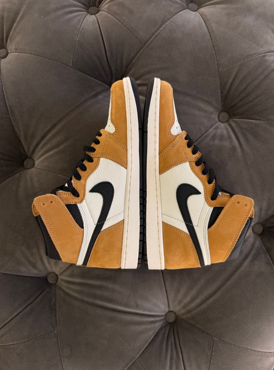 Air Jordan 1 Retro High Rookie of the Year - Sneakers Usate | ResellZone