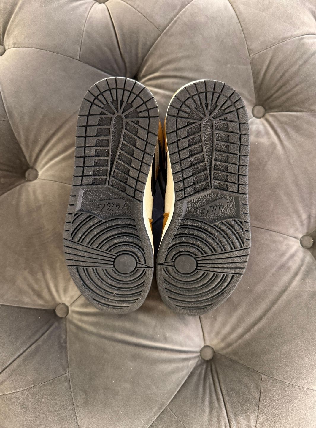 Air Jordan 1 Retro High Rookie of the Year - Sneakers Usate | ResellZone