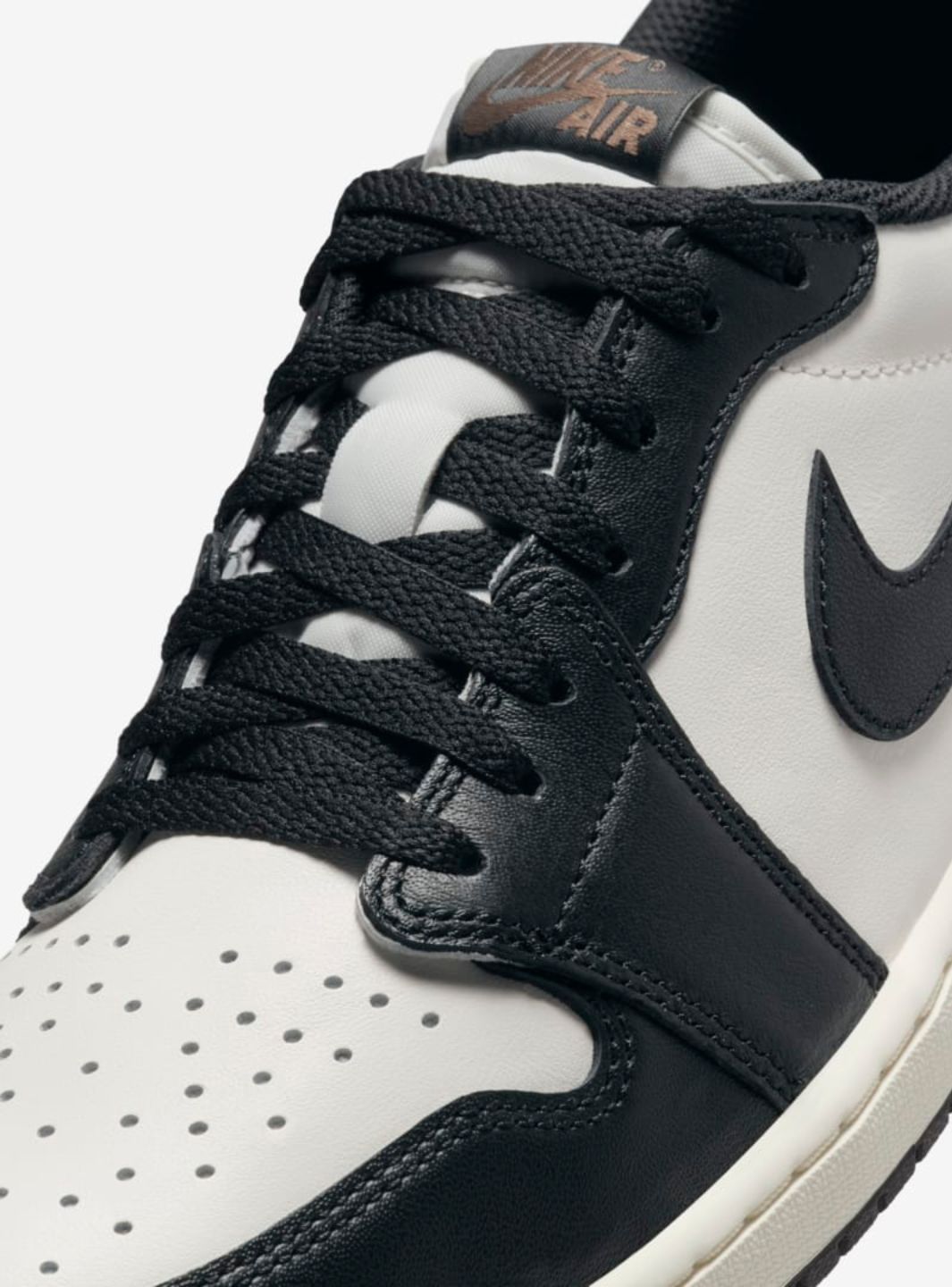 Air Jordan 1 Retro Low OG Mocha - CZ0790-102 | ResellZone