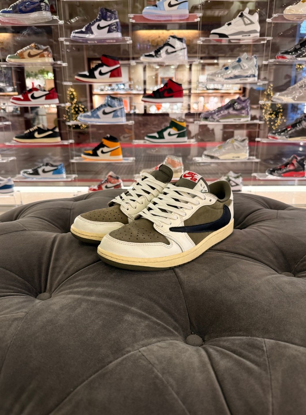 Air Jordan 1 Retro Low OG SP Travis Scott Medium Olive - Sneakers Usate | ResellZone