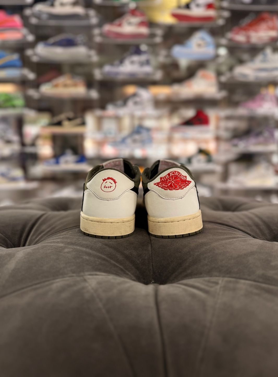 Air Jordan 1 Retro Low OG SP Travis Scott Medium Olive - Sneakers Usate | ResellZone