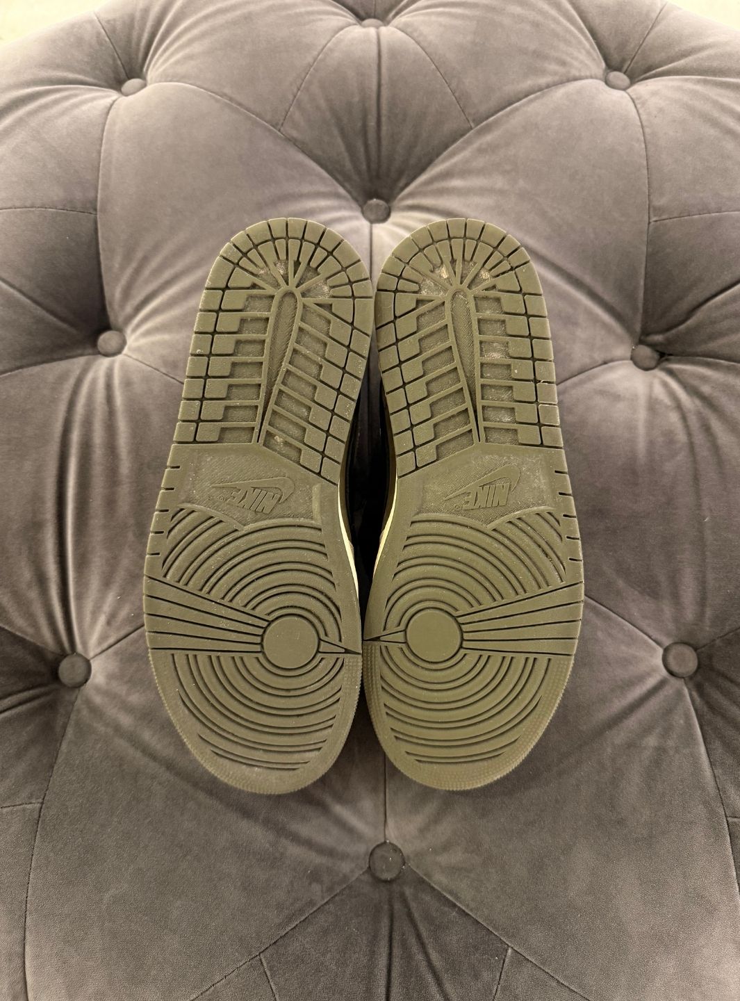 Air Jordan 1 Retro Low OG SP Travis Scott Medium Olive - Sneakers Usate | ResellZone