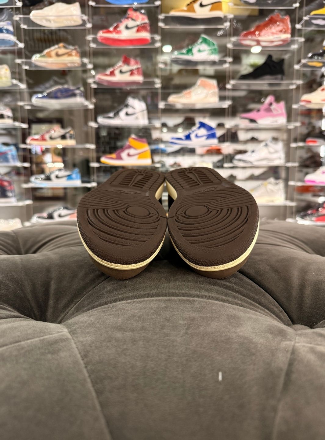 Air Jordan 1 Retro Low OG SP Travis Scott Mocha - Sneakers Usate | ResellZone