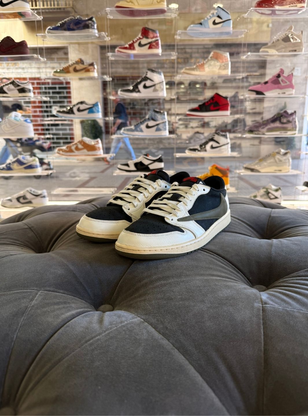 Air Jordan 1 Retro Low OG SP Travis Scott Olive - Sneakers Usate | ResellZone