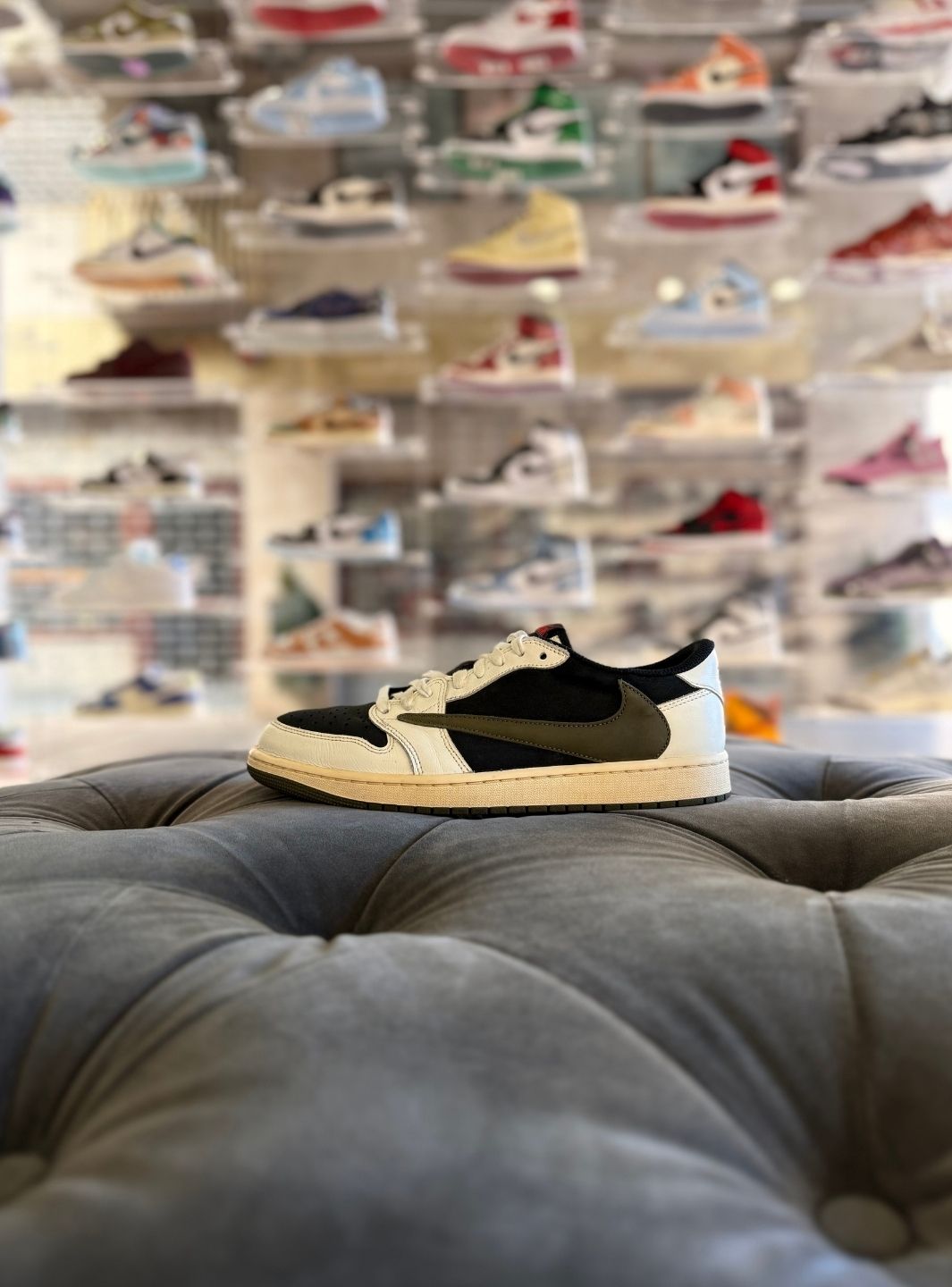Air Jordan 1 Retro Low OG SP Travis Scott Olive - Sneakers Usate | ResellZone