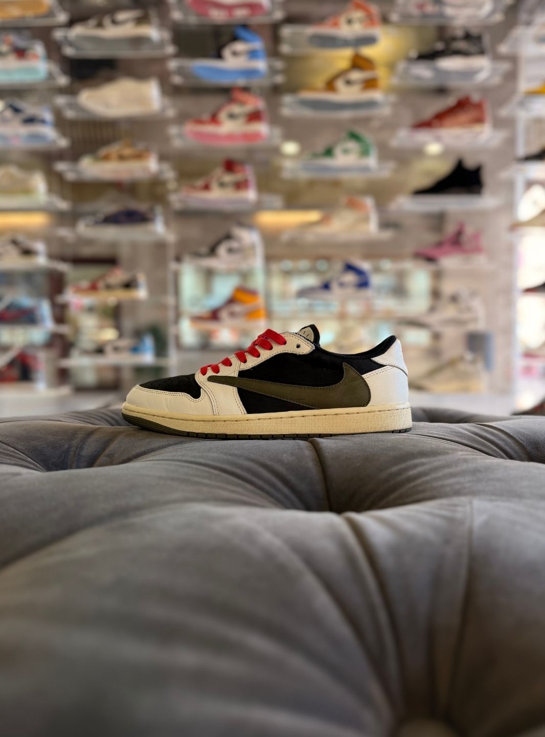 Air Jordan 1 Retro Low OG SP Travis Scott Olive - Sneakers Usate | ResellZone