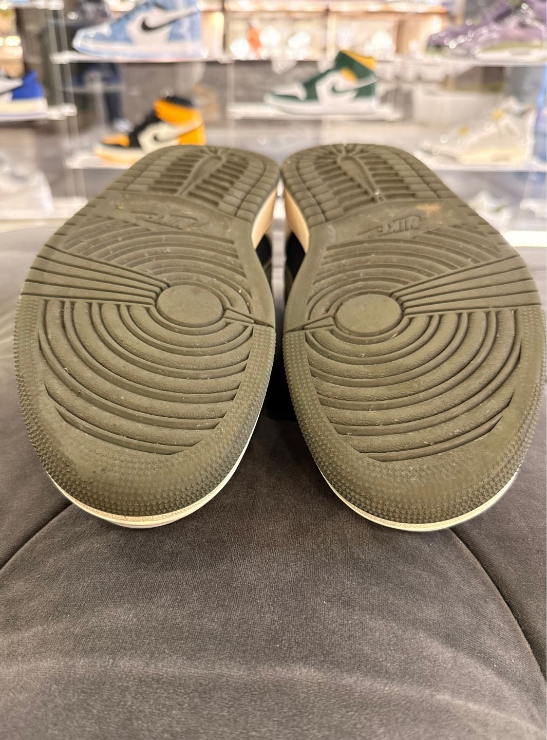 Air Jordan 1 Retro Low OG SP Travis Scott Olive - Sneakers Usate | ResellZone