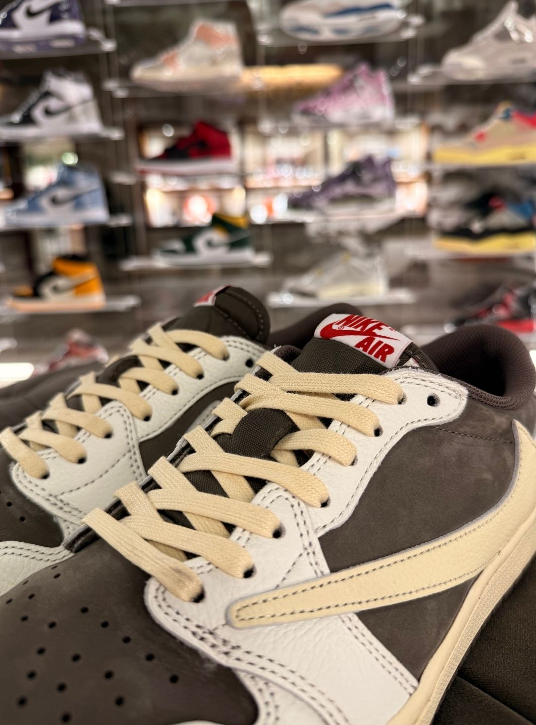 Air Jordan 1 Retro Low OG SP Travis Scott Reverse Mocha - Sneakers Usate | ResellZone