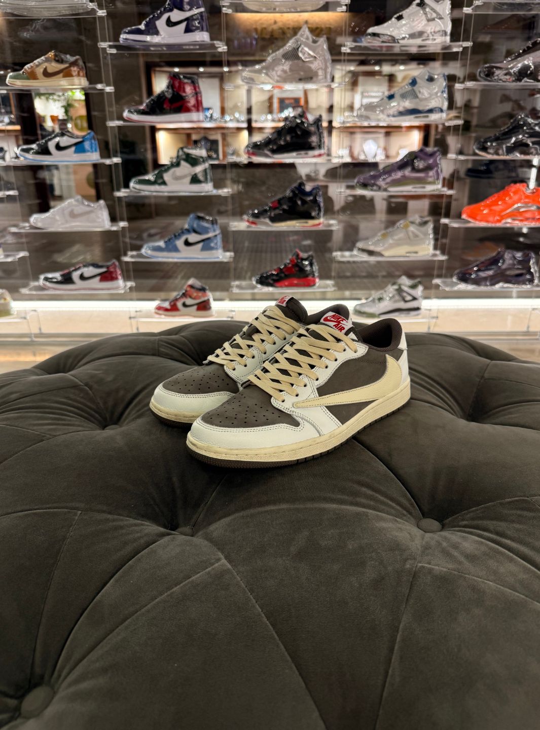 Air Jordan 1 Retro Low OG SP Travis Scott Reverse Mocha - Sneakers Usate | ResellZone